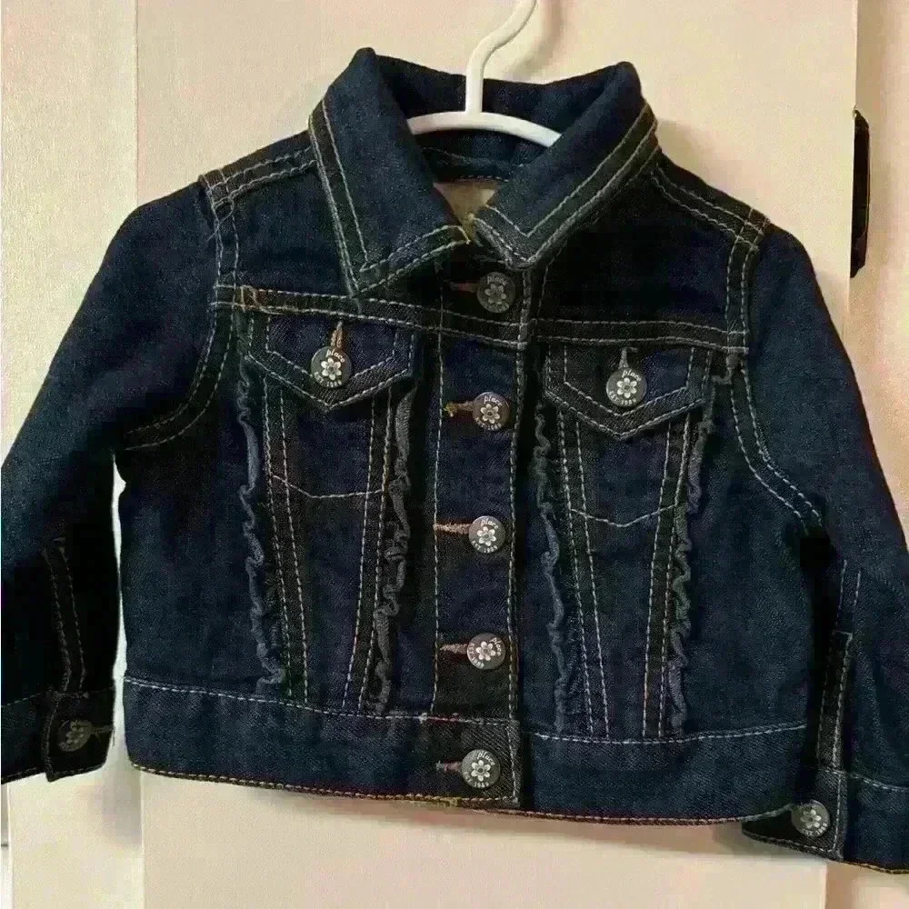 Girls 6-9m Children’s place denim jacket EUC